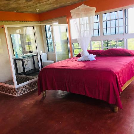 Hotel Welcoming vibes Treasure Beach Exterior foto
