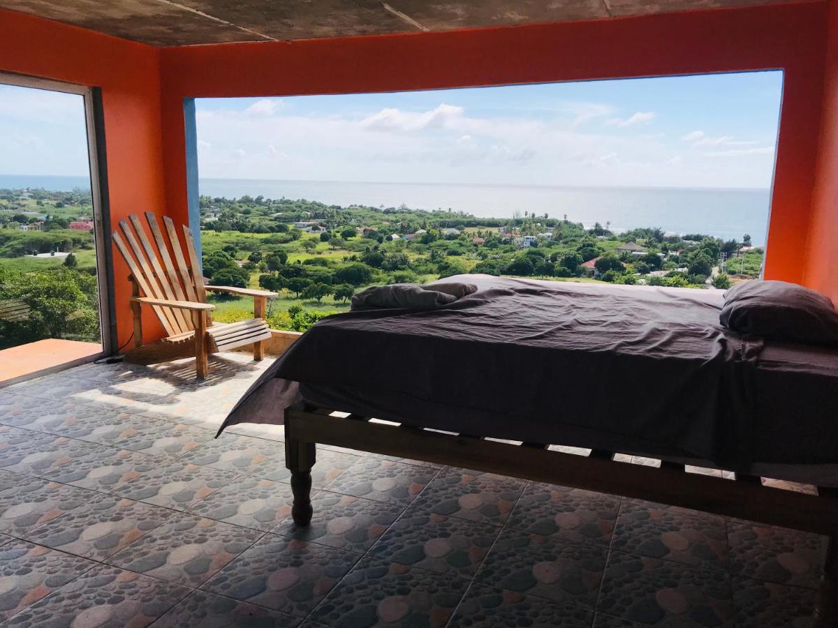 Hotel Welcoming vibes Treasure Beach Exterior foto
